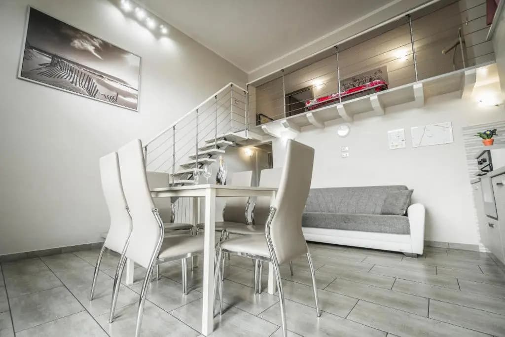 Modern Loft Apartment - photo 18