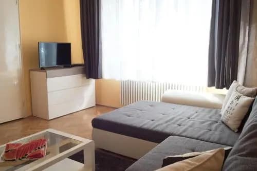 Rebecca Apartment next to Synagogue - photo 6