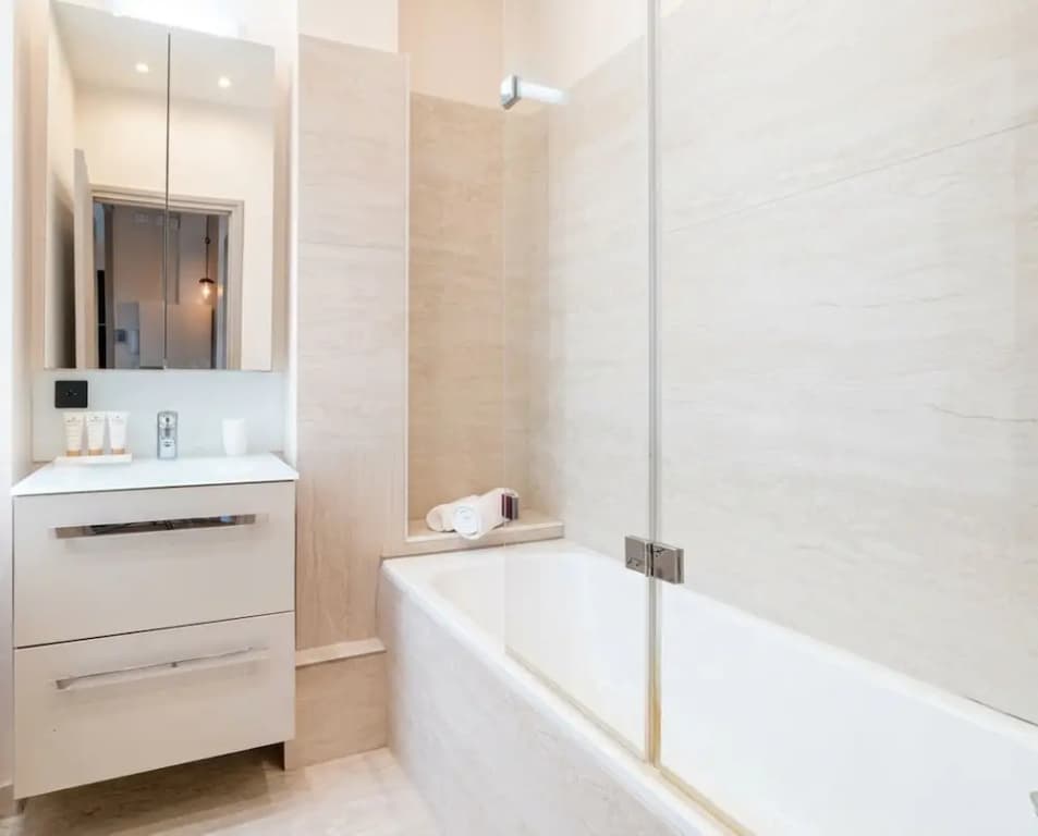1598 Ingres - photo 9