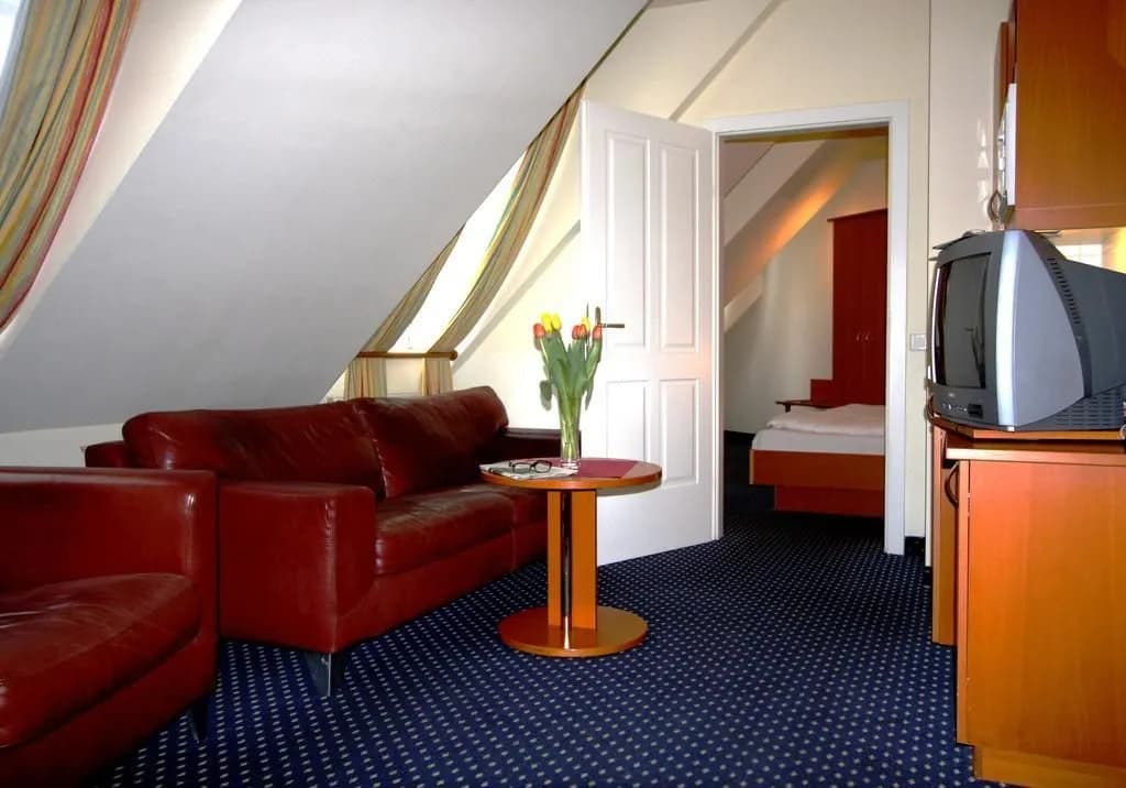 SUITE HOTEL 900m ZUR OPER - photo 7