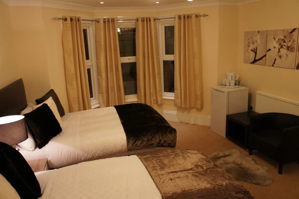 Sapphire Hotel - photo 2