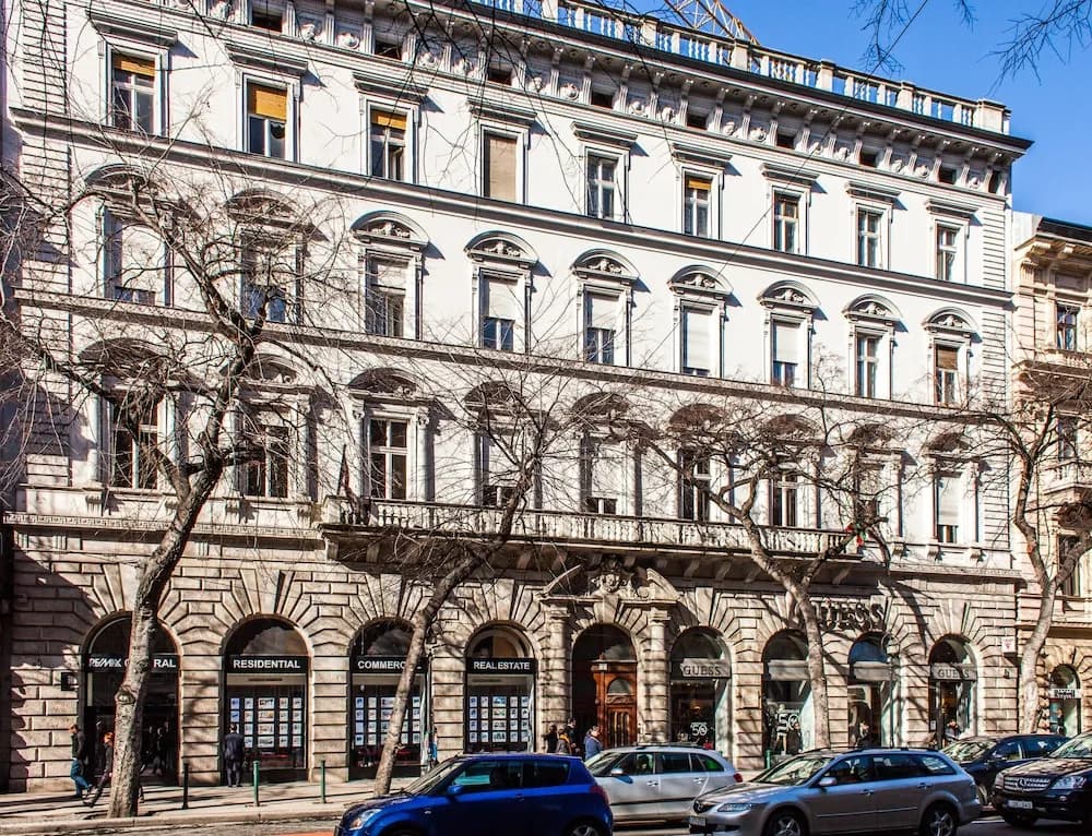 Real Apartments Andrassy - photo 21