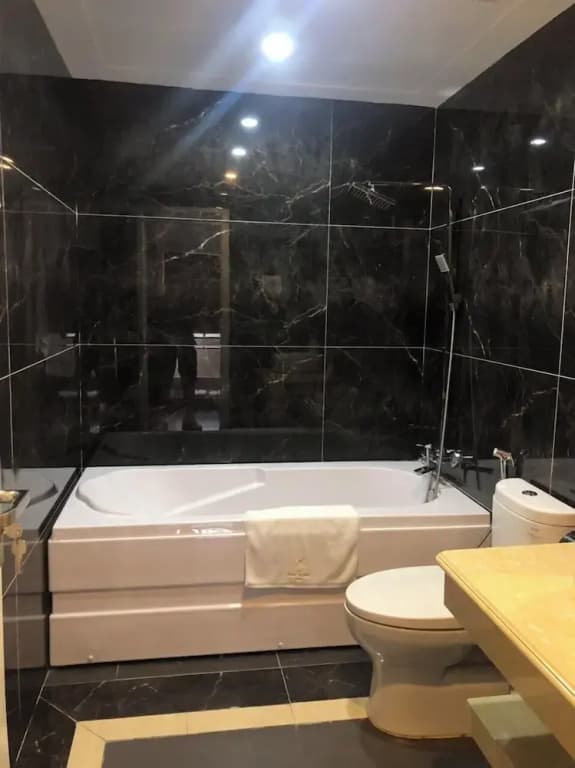 Ruby Queen Hotel - photo 4