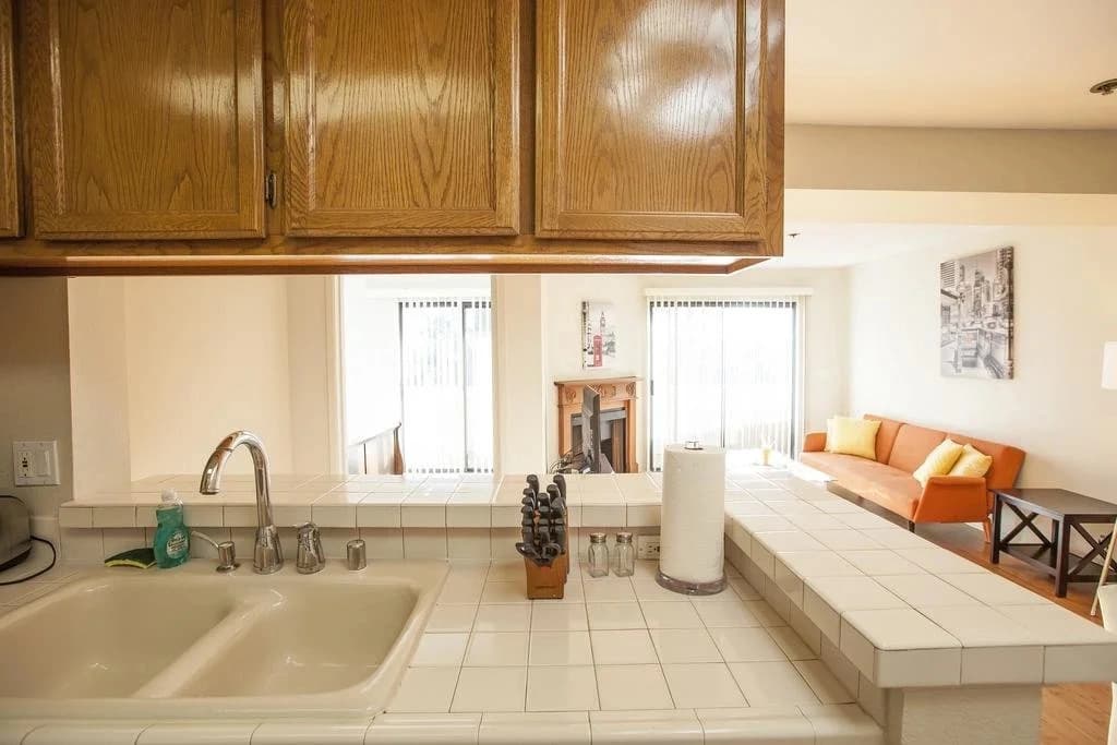 Master Housing - Strathmore Regency Apartments - photo 13