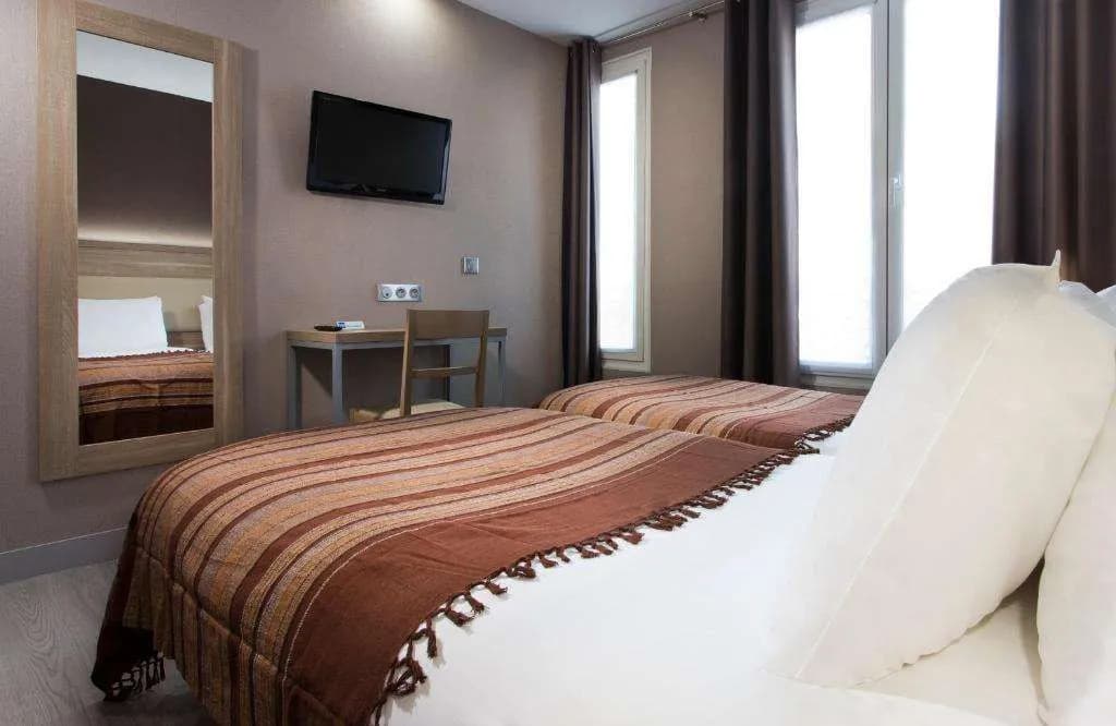 Hotel des Pavillons - photo 18