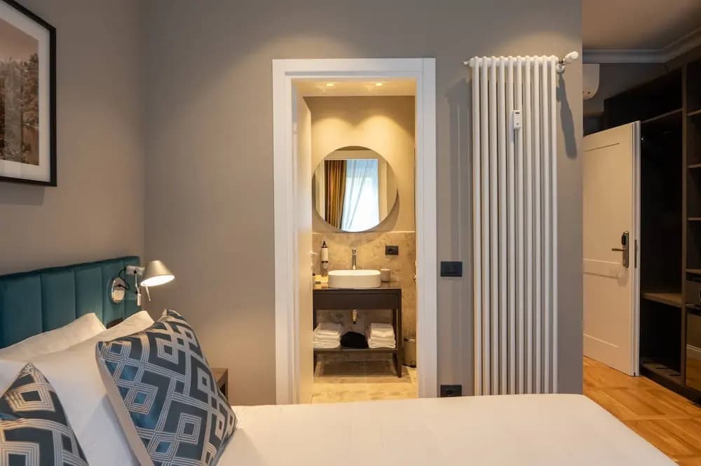 DOMUS 213 Guest House - photo 5