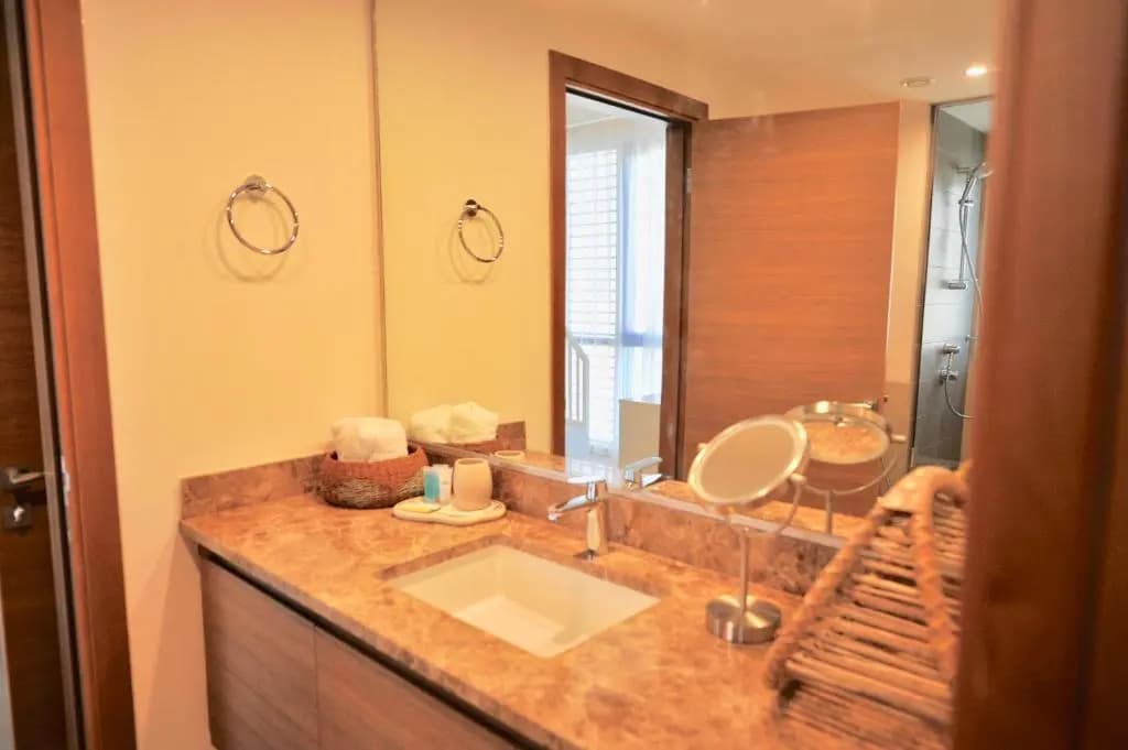 The Sunshine Villa - photo 8