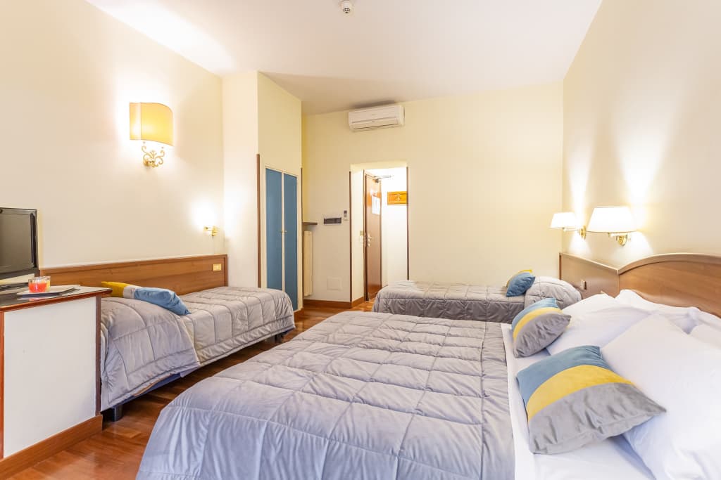 Hotel Medici - photo 34
