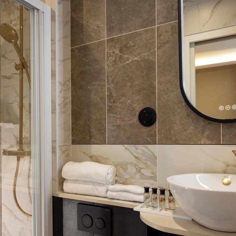 Hotel Mondial - photo 10