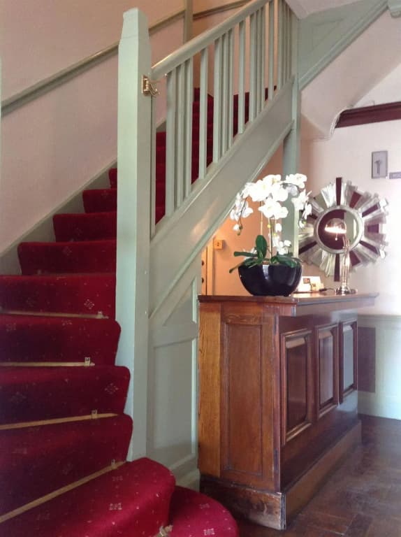 Oak Lodge Hotel - photo 8