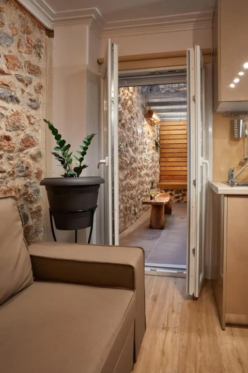 warm stone house - photo 4