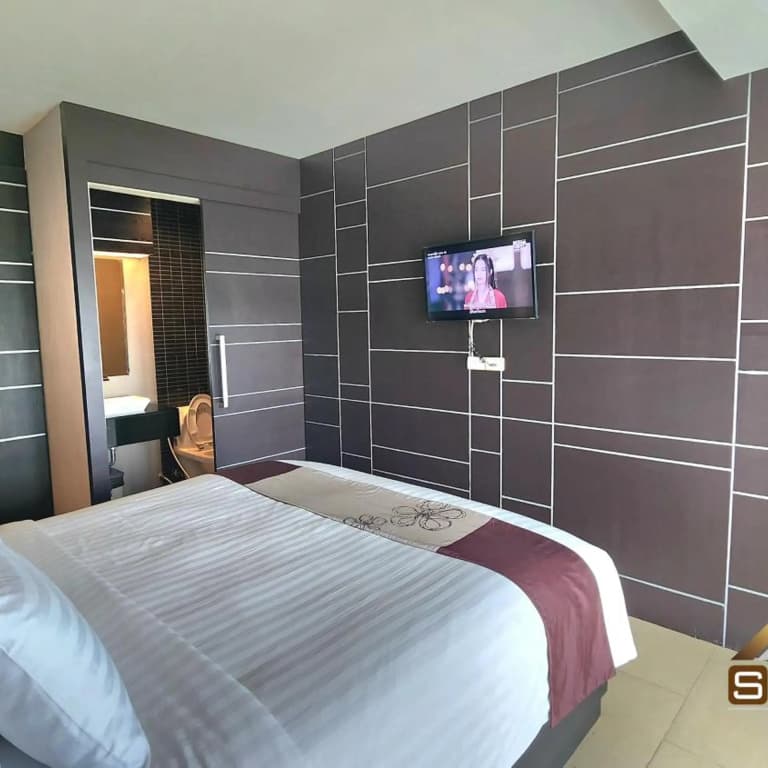 Sky Dome Resotel - photo 45