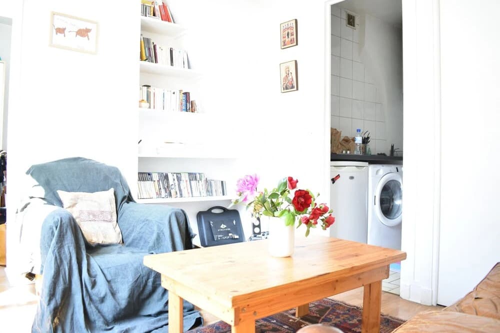 1 Bedroom Apartment In Central Paris - photo 13