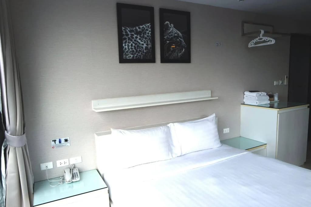 Serenotel Pattaya Beach Front - photo 6