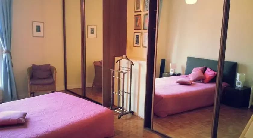 Gambetta, Comfort and Space in City Center - photo 1