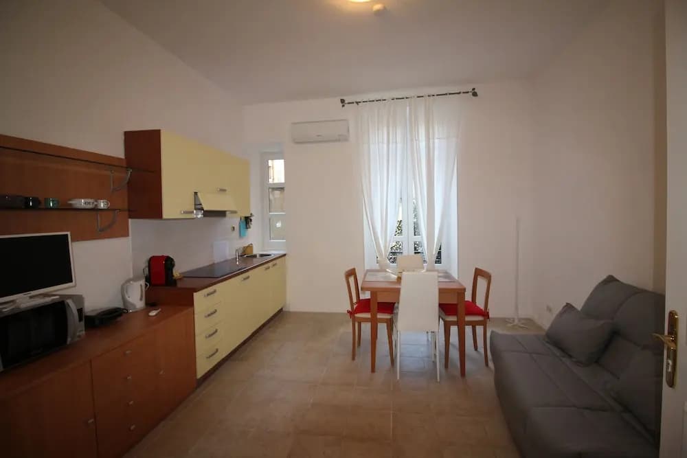 Nice Booking - FRANCE Carré d'Or - Plage - photo 7