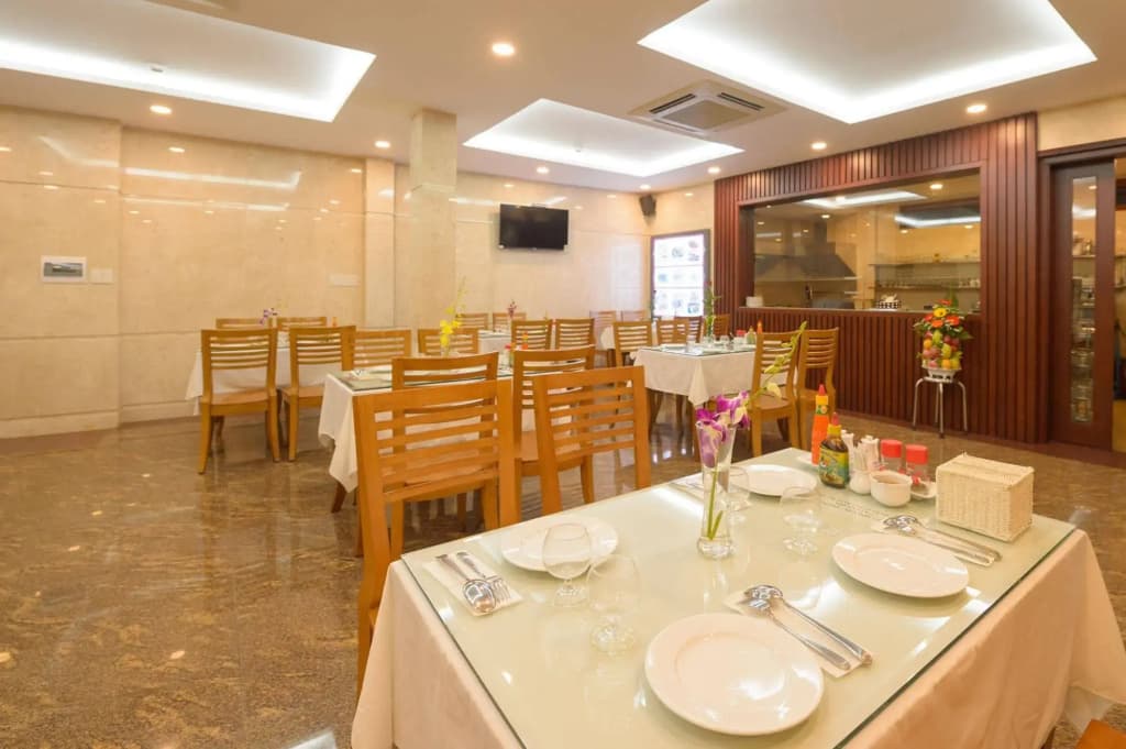Iris Hotel Danang - photo 18