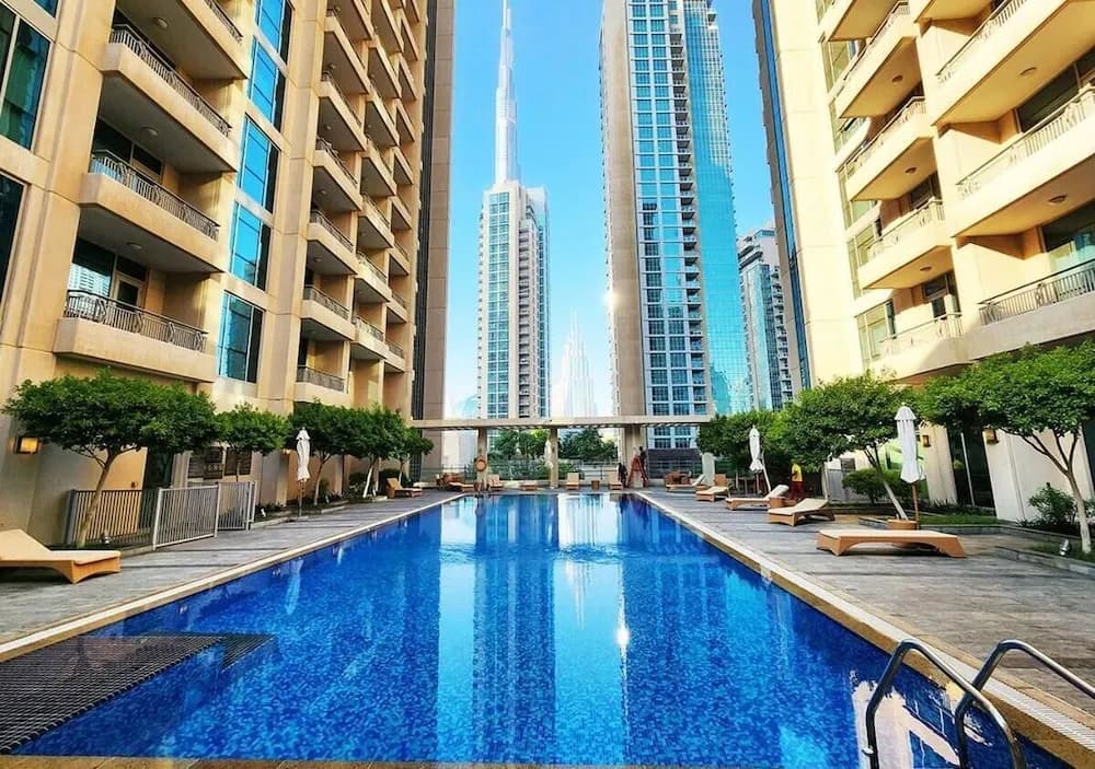 Whitesage - Fountain View Stylish Apt With Spacious Terrace - photo 1