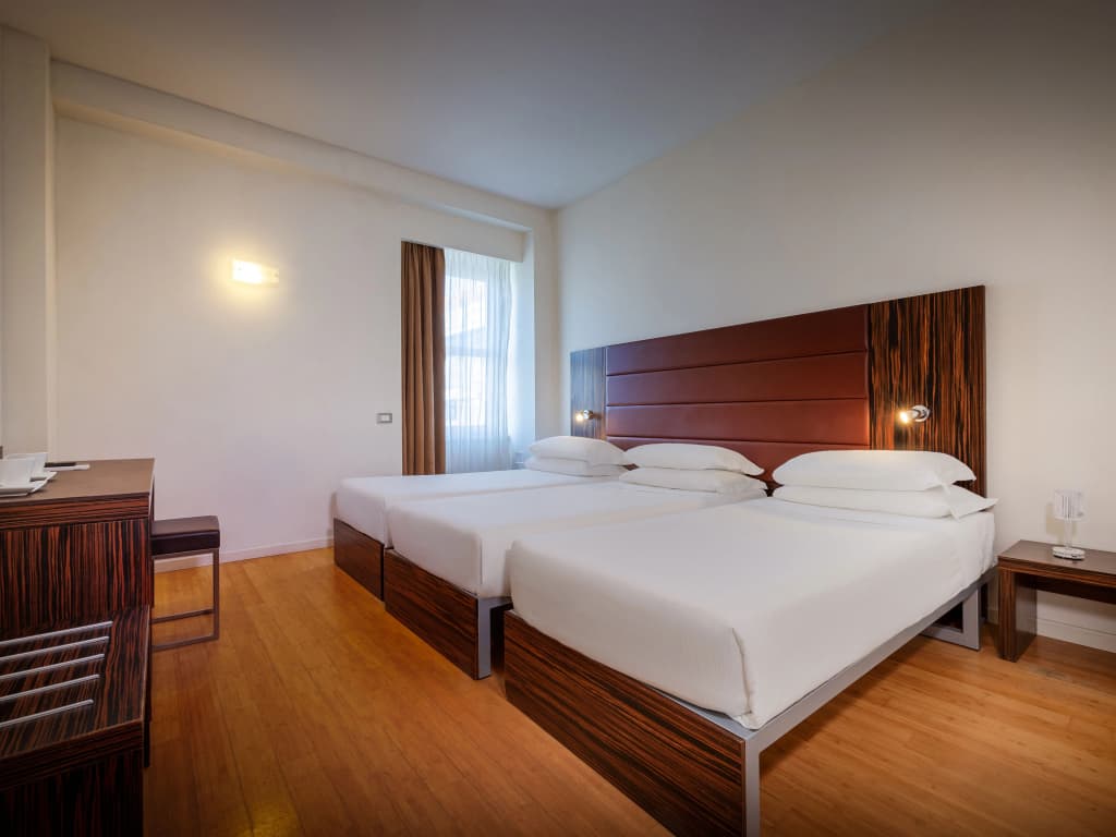 IH Hotels Milano Centrale - photo 14