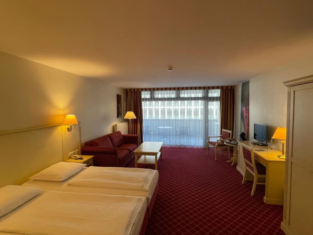 Hotel Chateau Kurfürstendamm - photo 25