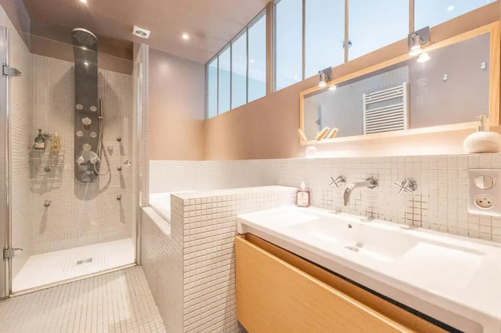 Private Apartment - Balcony - Bastille - photo 8