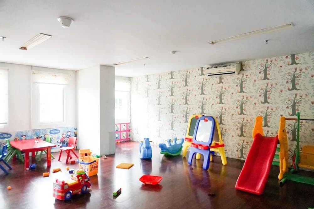 Comfortable Studio @ Menteng Park Apartment - photo 14