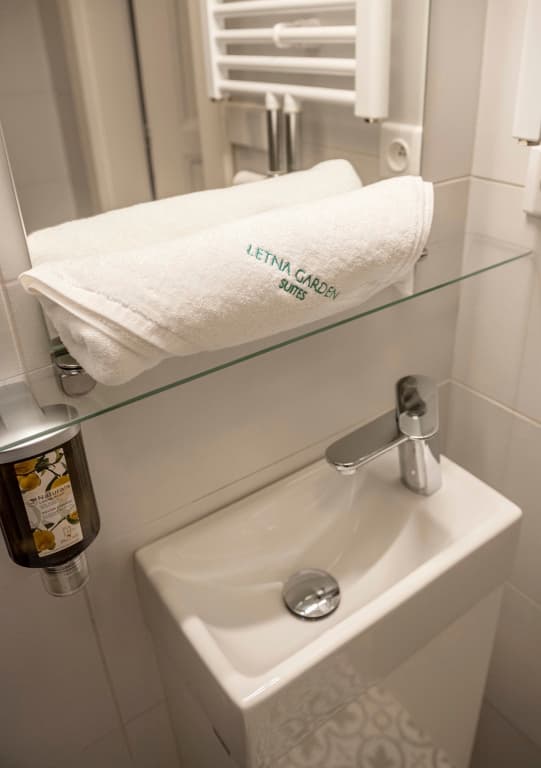 Letna Garden Suites - photo 42
