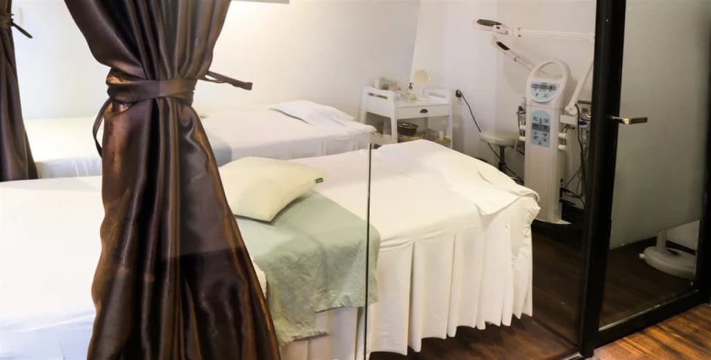 Penthouse Hostel & Spa - photo 3