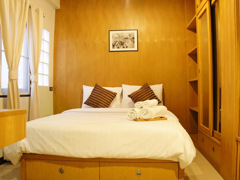 Ratchadamnoen Residence - photo 3