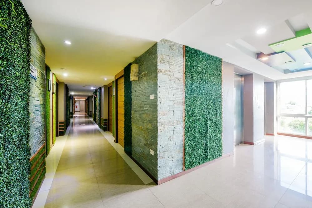 OYO 143 Dday Resotel Pattaya Hotel - photo 14