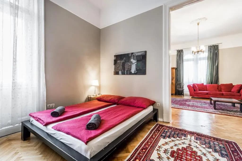 BERTA - 4 Bedrooms, 3 Baths - main photo