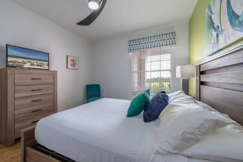 Your Vista Cay Lakeview Allure 3 Bedroom Condo by RedAwning - photo 11