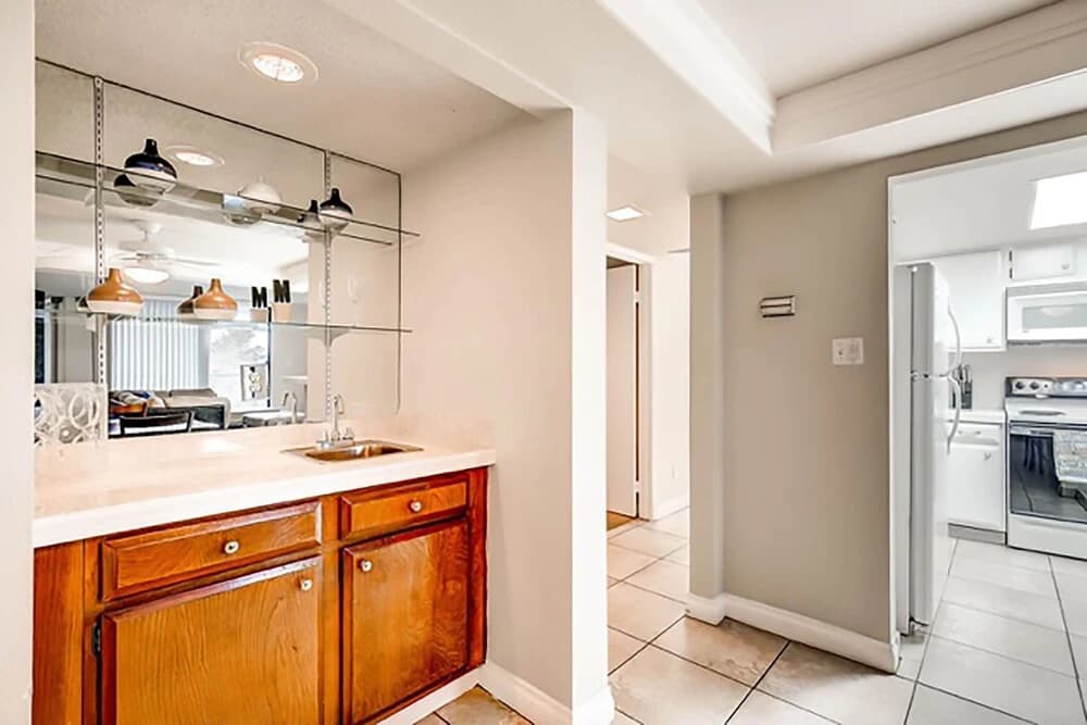 888 Convention Center 3 BEDROOM 2 BATH Condos - photo 26