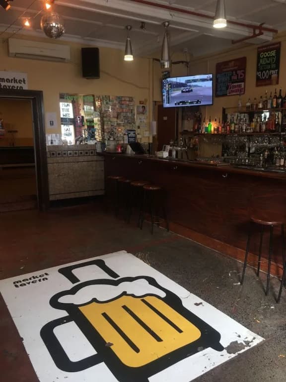 Market Tavern - Hostel and Bar - photo 22