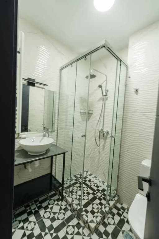 Gregory's Home in Old Tbilisi - photo 9