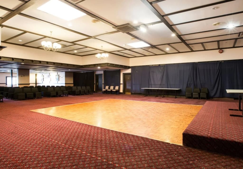 Parkway Hotel - photo 7