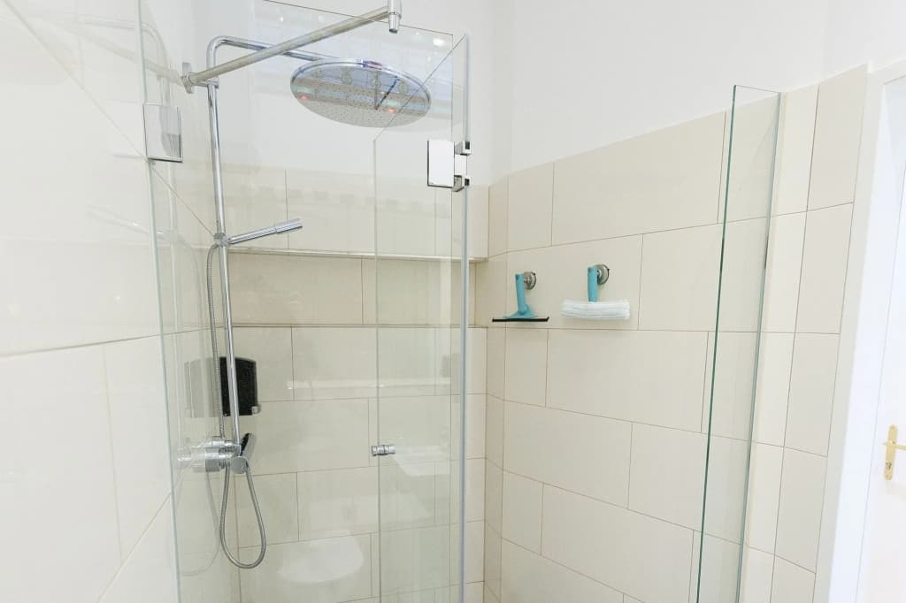 7th Heaven Vienna Center Apartments - photo 7