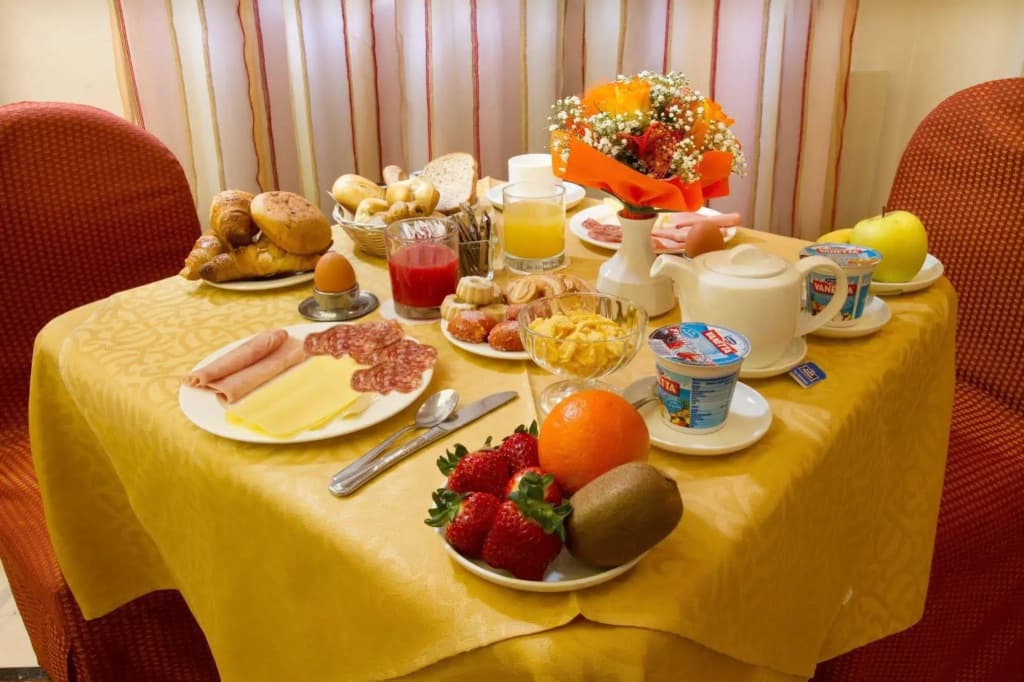 Hotel Garibaldi - photo 13