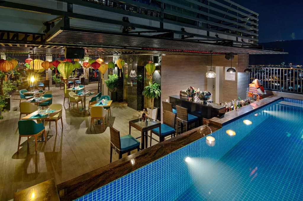 Seashore Hotel & Apartment - photo 9