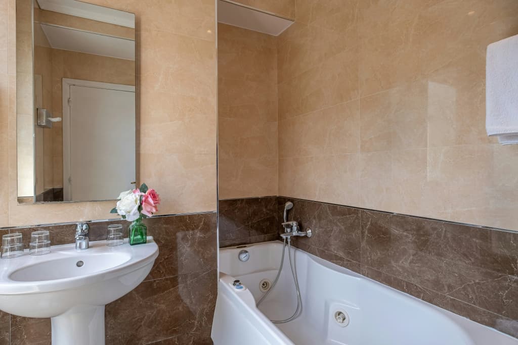 Hotel London - photo 6