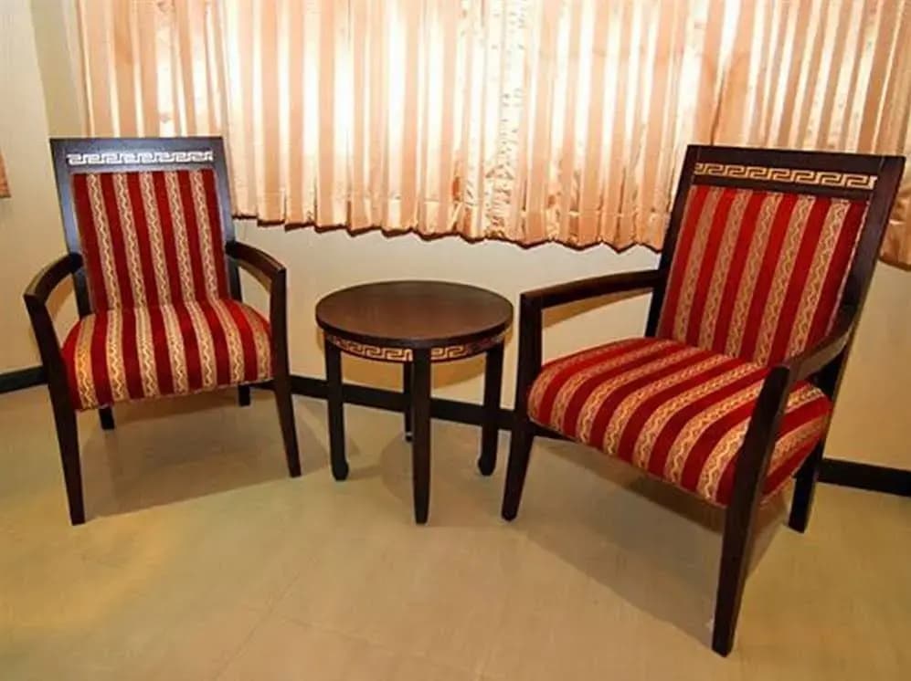 Lucky Palace Hotel - photo 11