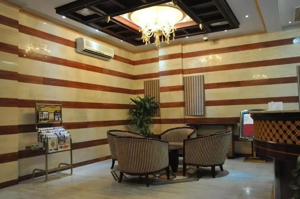 Sahara Hotel Apartment - photo 2