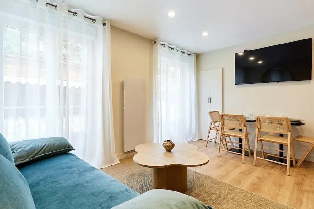 Superb Apartment Center of Paris - photo 5