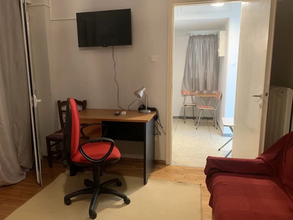 Stay central Athenian flat - photo 5