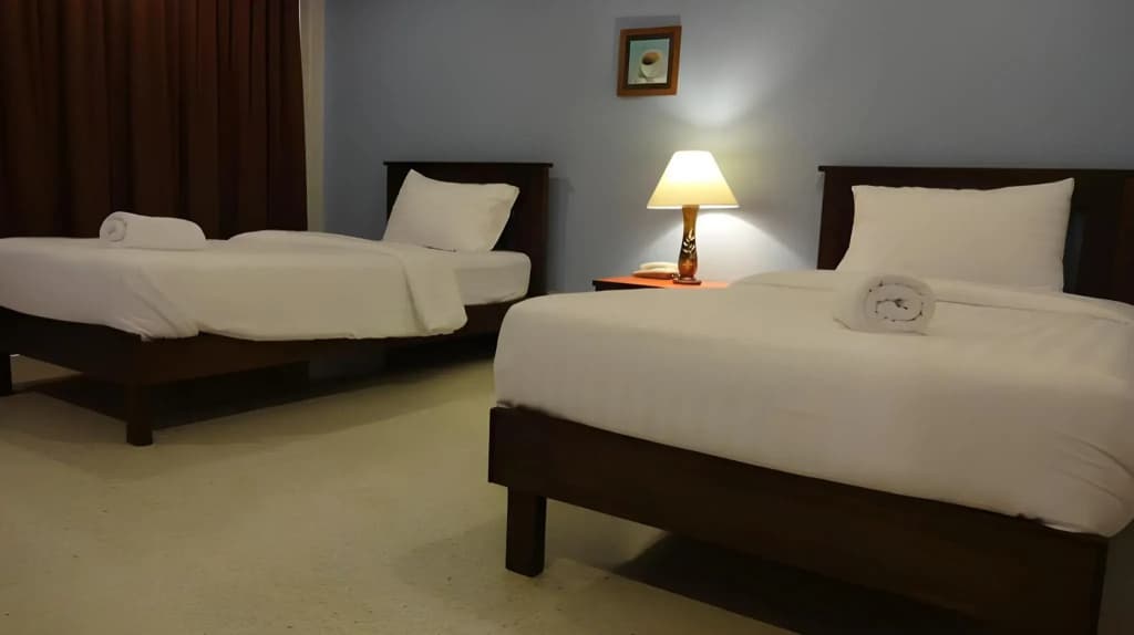 Mango Bedroom Inn - photo 13