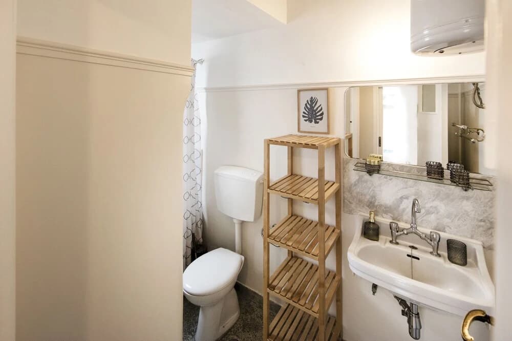Comfy Apt In City Center - photo 7