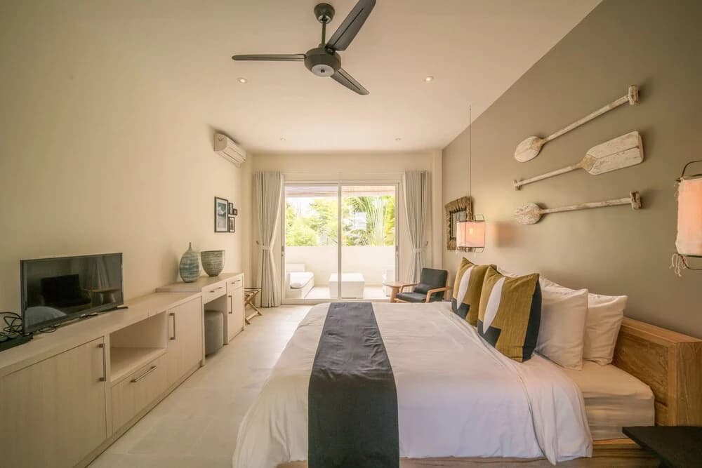 Levi Villa - main photo