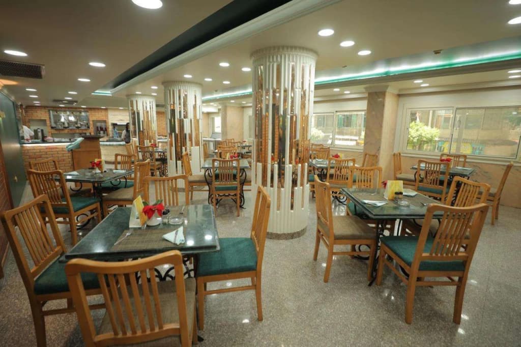 Happy City Hotel - photo 17