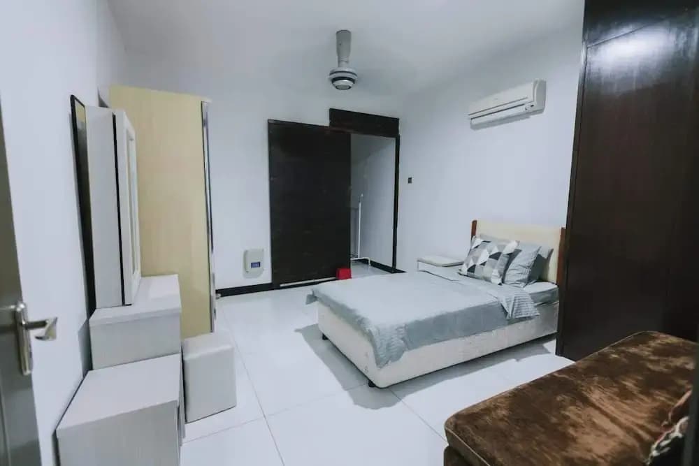 Spacious Luxury 6BR Home in Kemensah, KL - photo 31