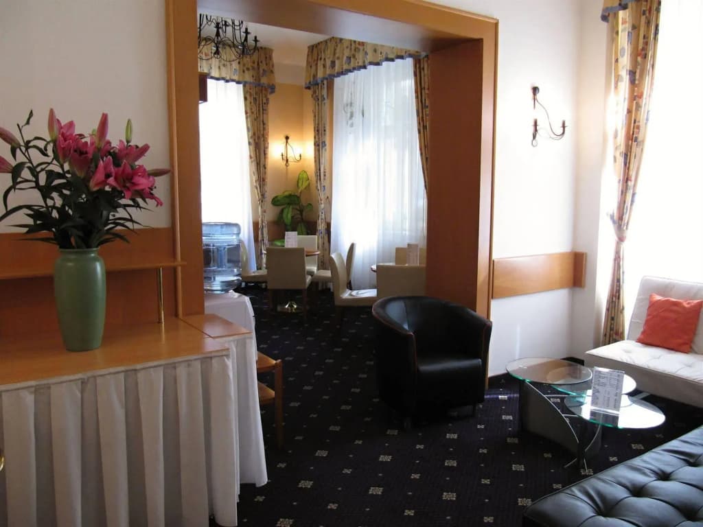 Hotel Máchova - photo 3